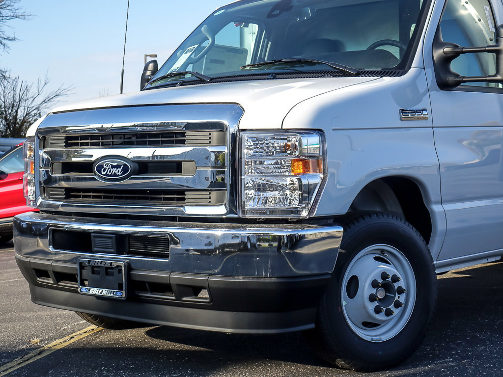 New 2026 Ford E-350 - photo 2