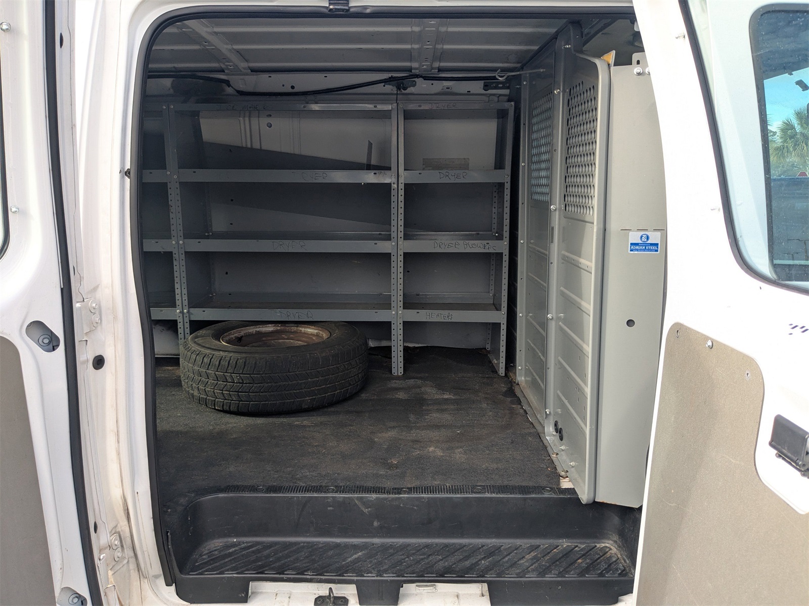 Used 2011 Ford E-250 Empty Cargo Van - photo 10