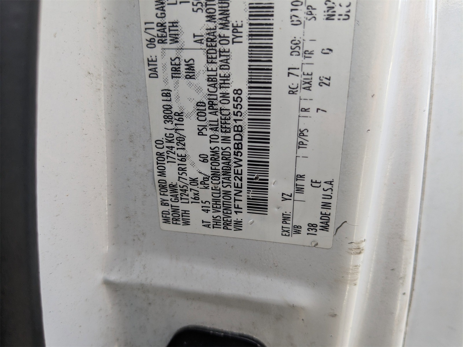 Used 2011 Ford E-250 Empty Cargo Van - photo 11