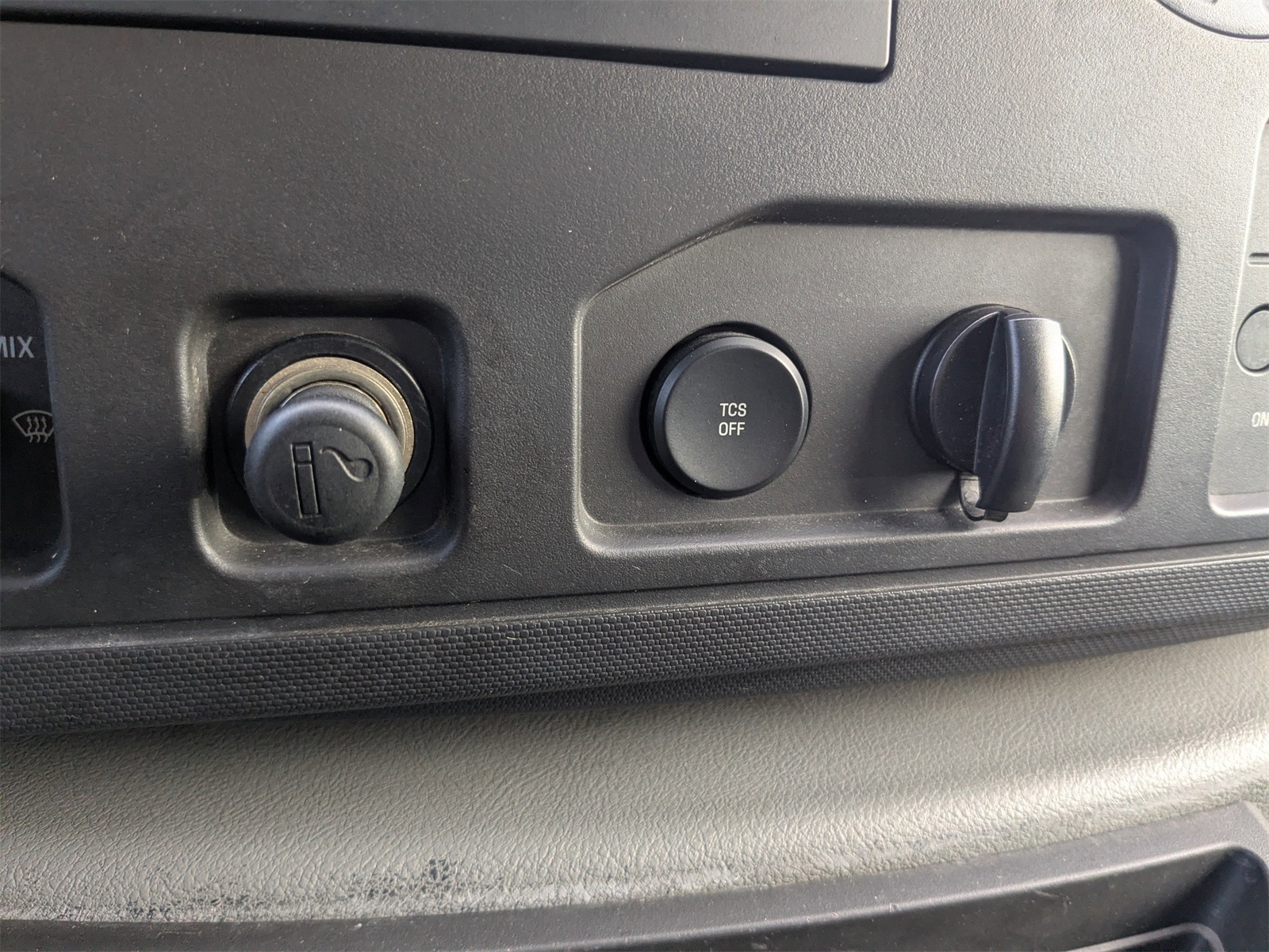 Used 2011 Ford E-250 Empty Cargo Van - photo 15