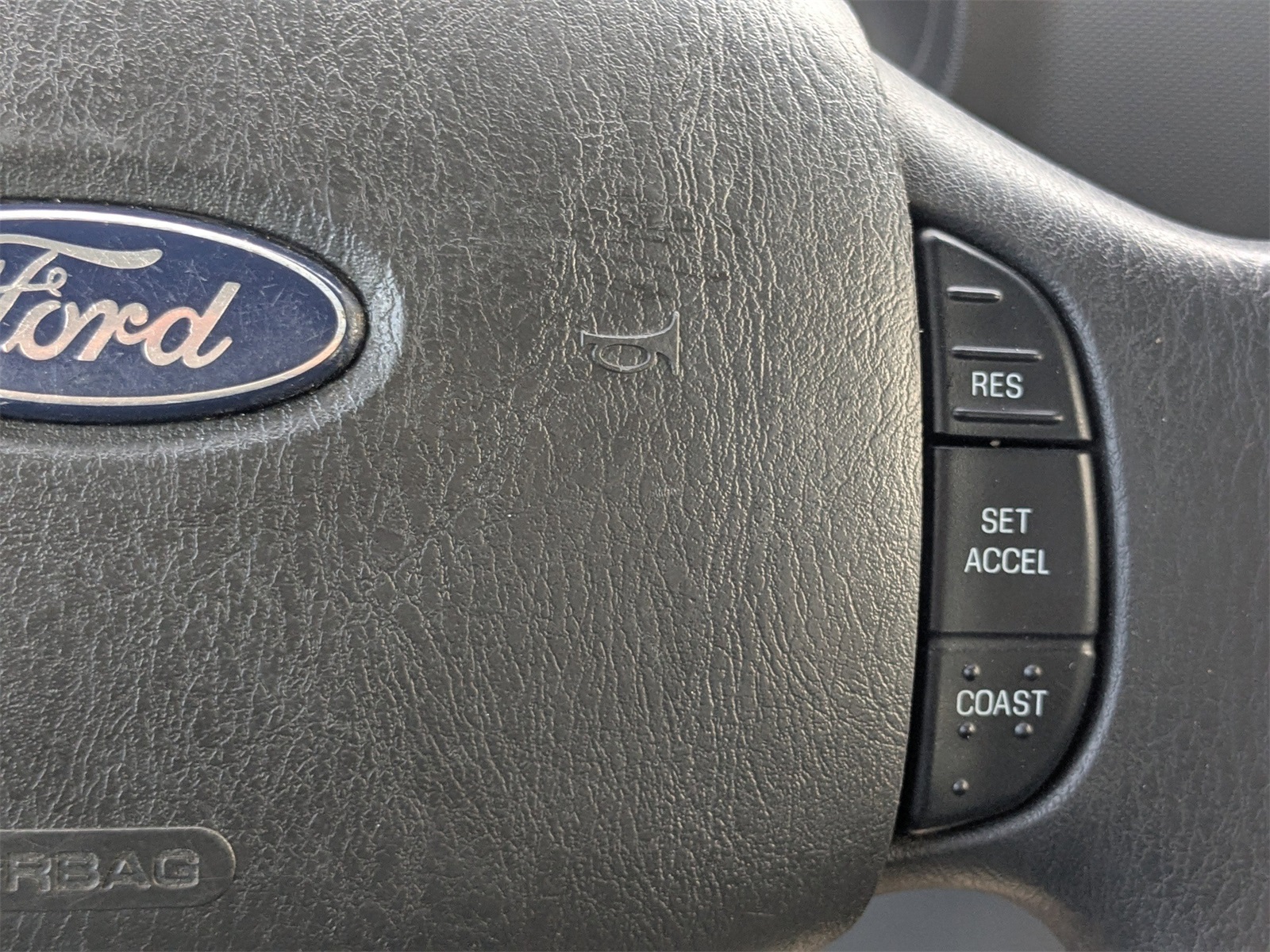 Used 2011 Ford E-250 Empty Cargo Van - photo 20