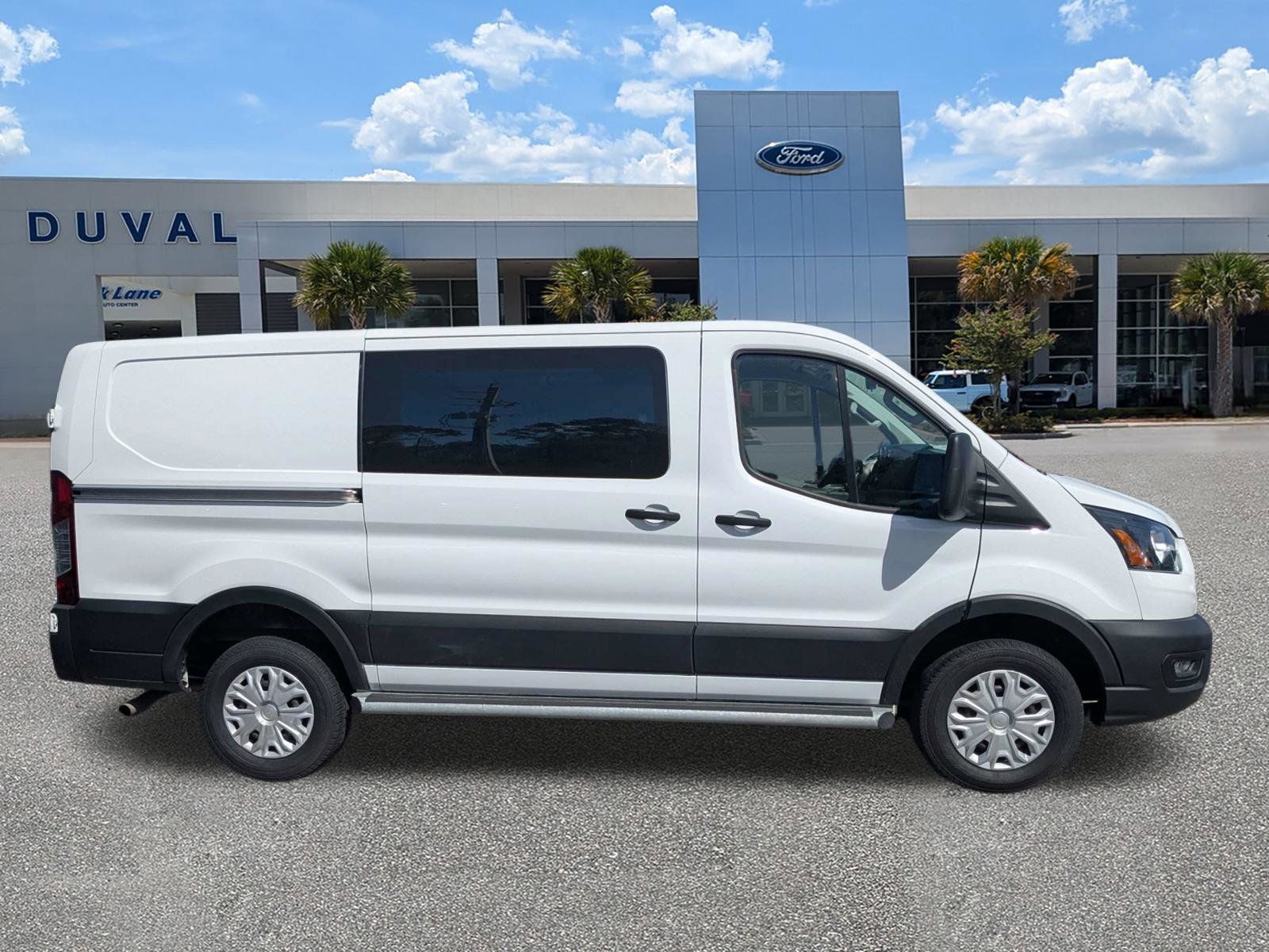 Used 2024 Ford Transit 250 - photo 2