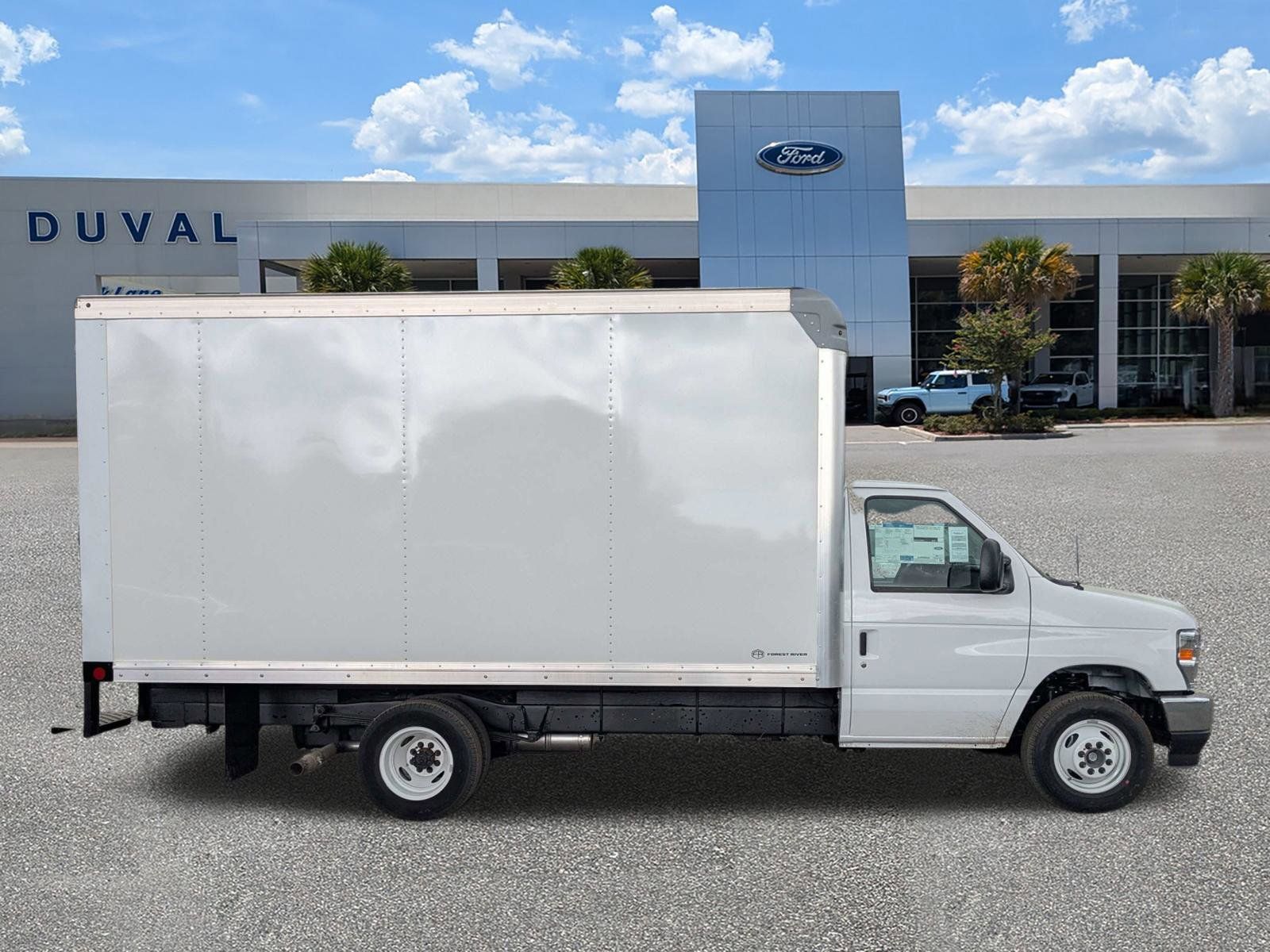 New 2026 Ford E-350 - photo 2