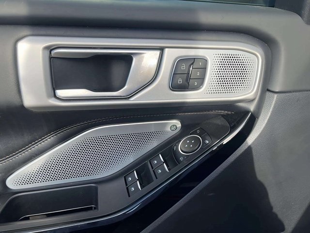 Used 2023 Ford Explorer Platinum - photo 21