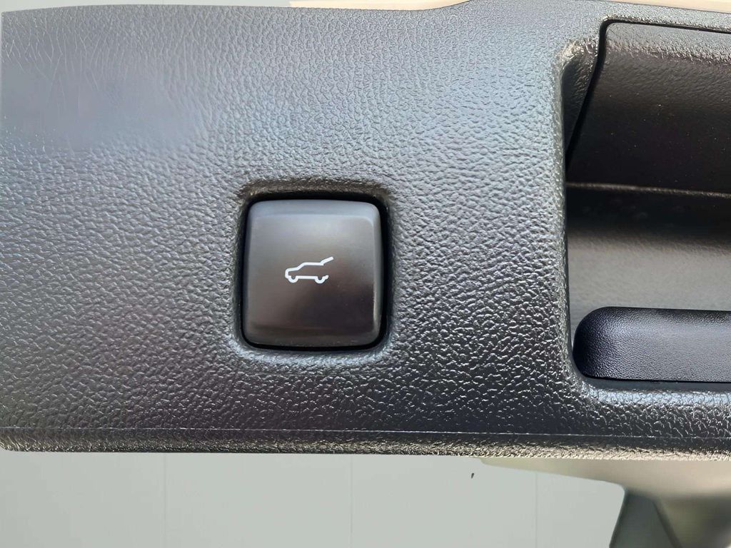 Used 2023 Ford Escape ST-Line - photo 17