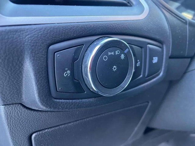 Used 2023 Ford Edge SE - photo 18