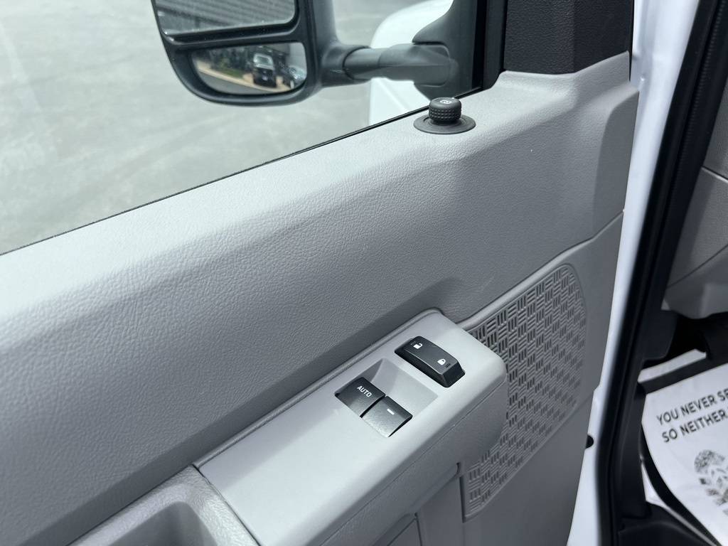 New 2026 Ford E-350 Cutaway - photo 15