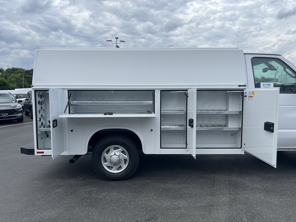 New 2026 Ford E-350 Cutaway - photo 12