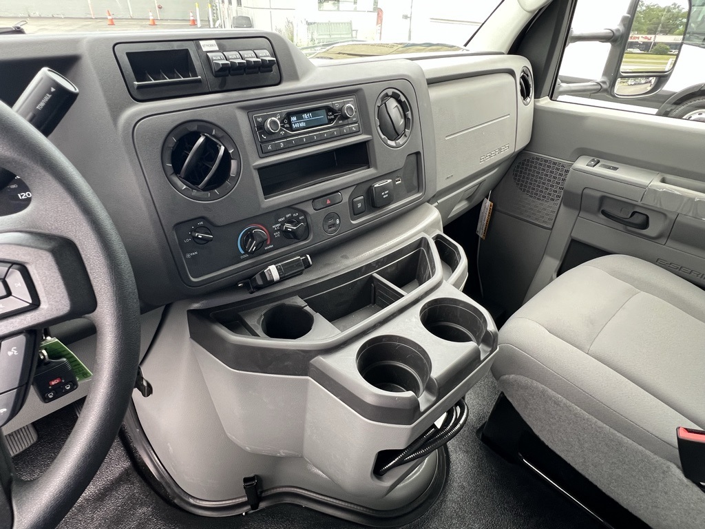 New 2026 Ford E-350 Cutaway - photo 20
