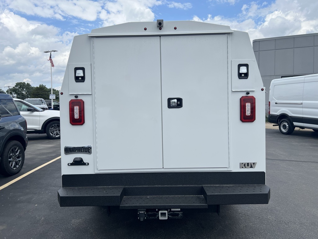 New 2026 Ford E-350 Cutaway - photo 4