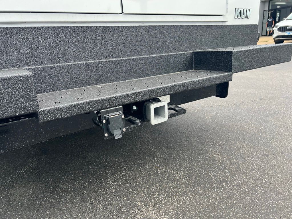New 2026 Ford E-350 Cutaway - photo 5