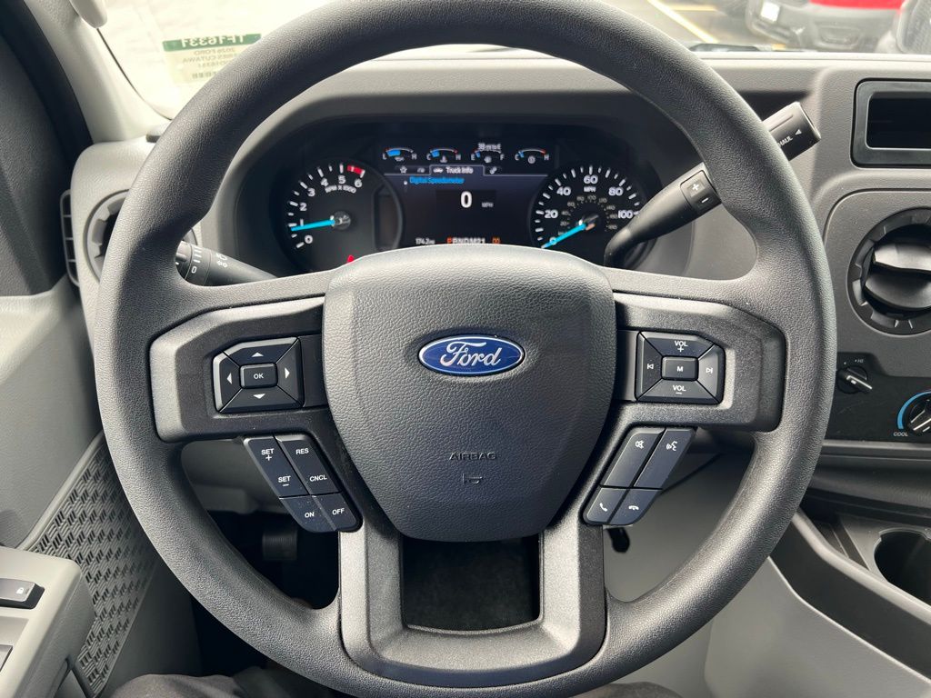 New 1996 Ford E-450 Cutaway - photo 13