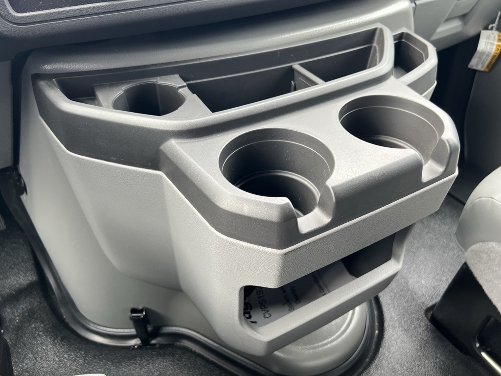 New 1996 Ford E-450 Cutaway - photo 16