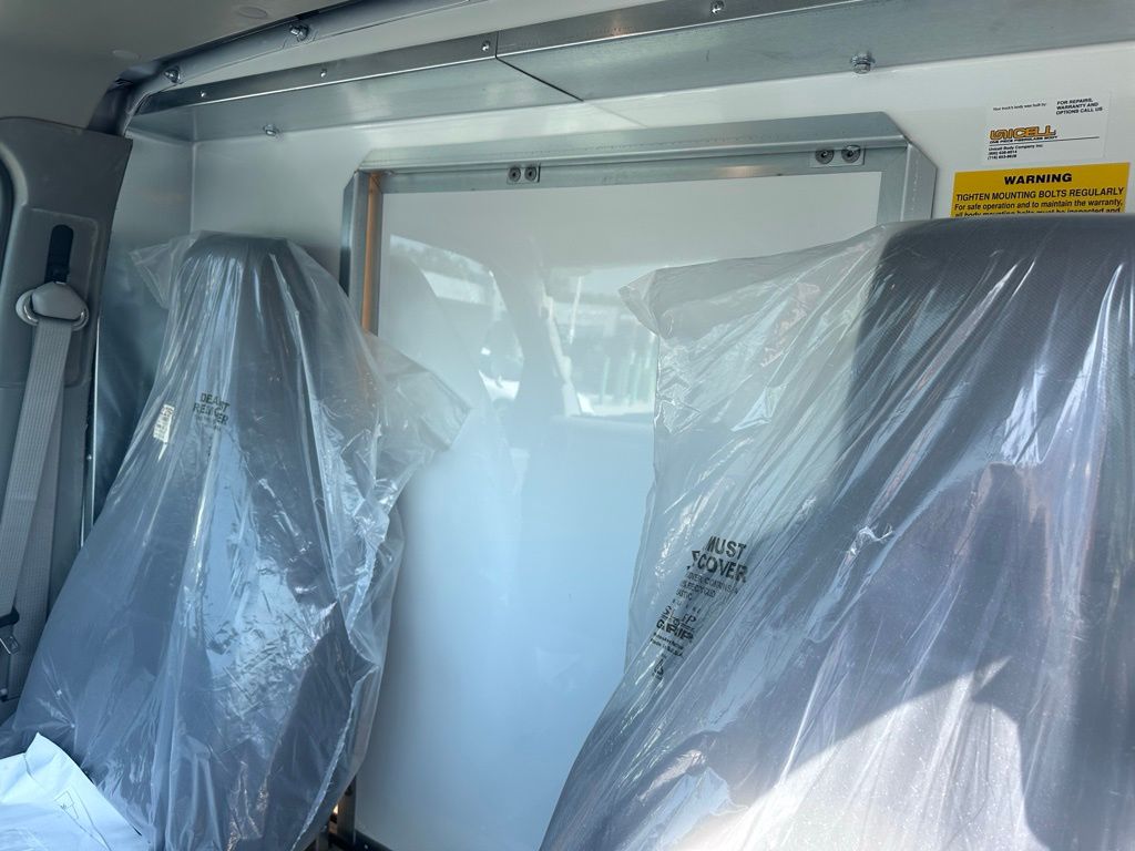 New 1996 Ford E-450 Cutaway - photo 15