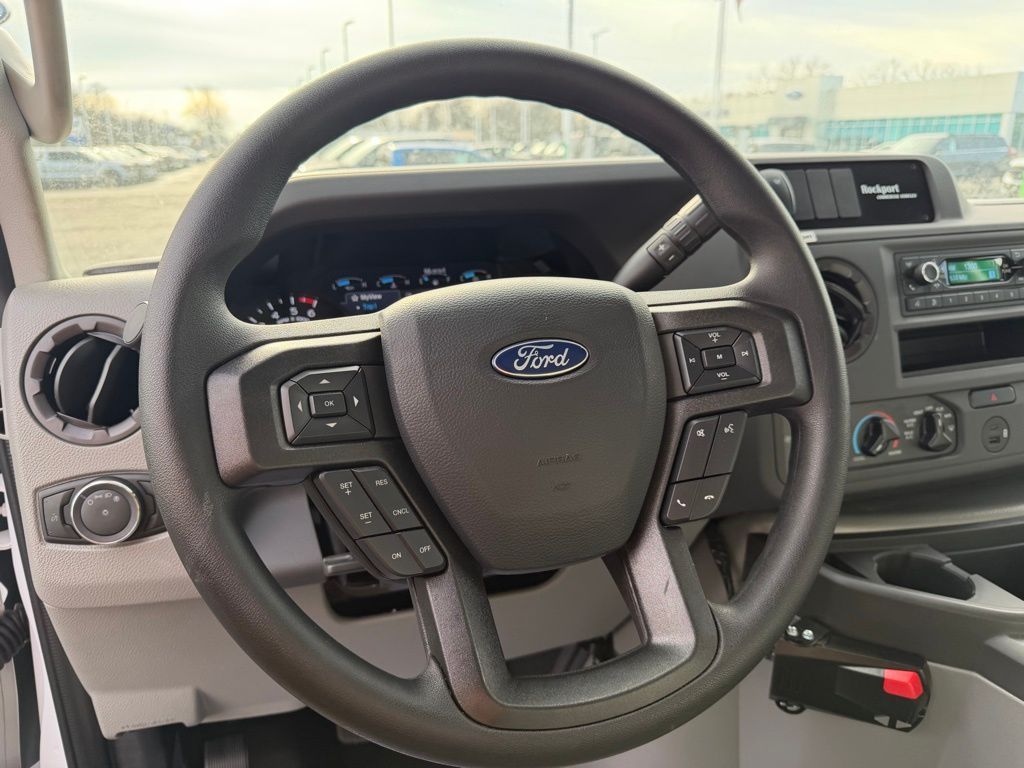 New 1996 Ford E-450 Cutaway - photo 56