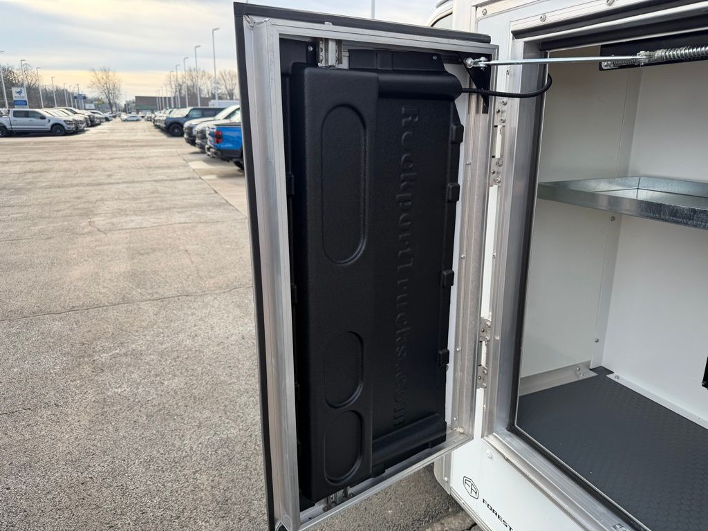 New 1996 Ford E-450 Cutaway - photo 7