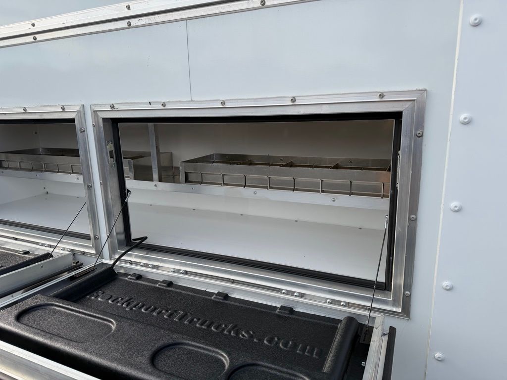 New 1996 Ford E-450 Cutaway - photo 13