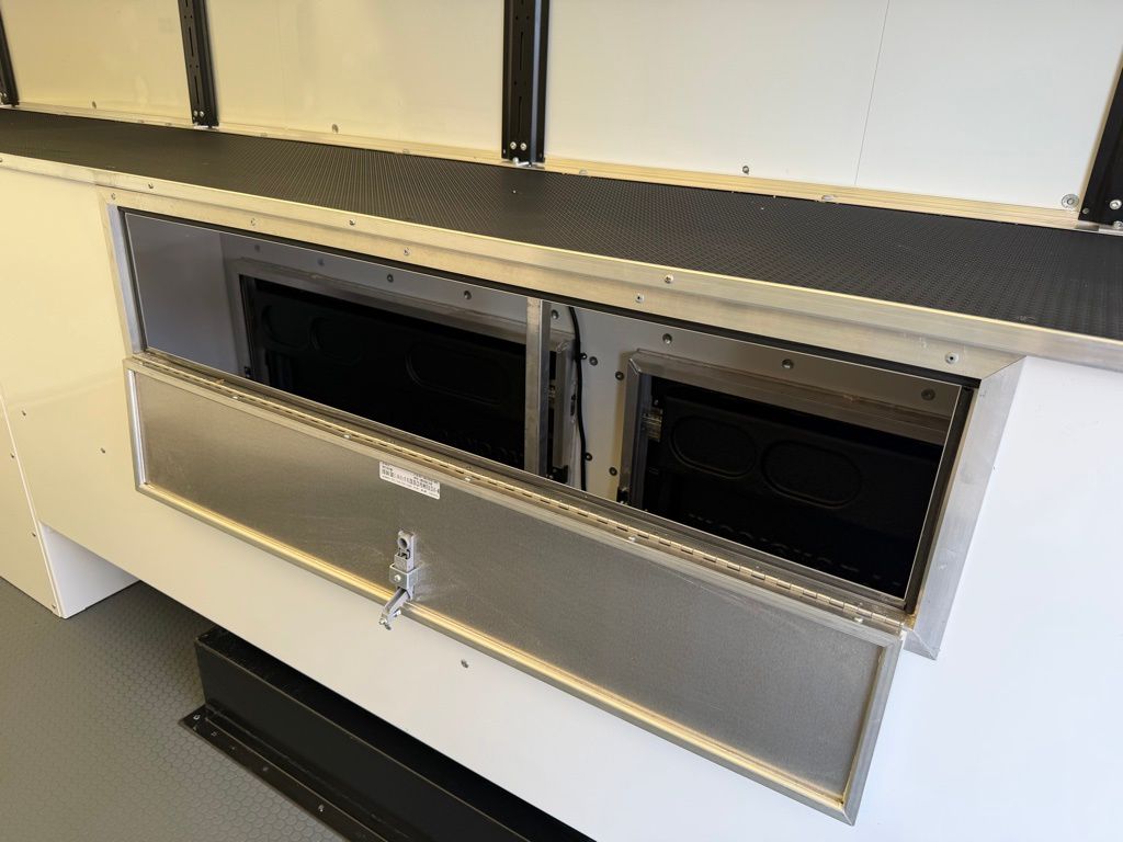New 1996 Ford E-450 Cutaway - photo 27