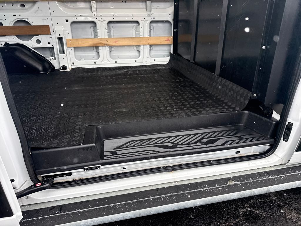 Used 2024 Ford Transit 250 Low Roof Empty Cargo Van - photo 19