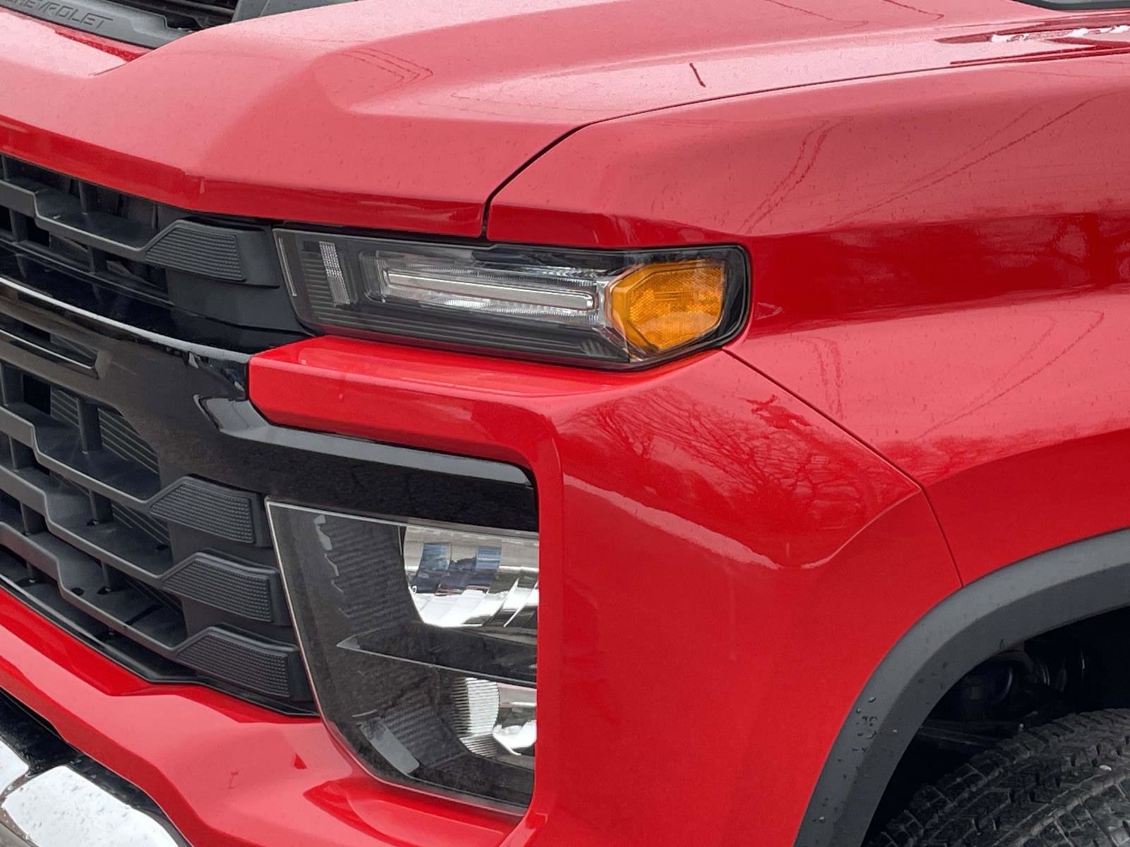 New 2025 Chevrolet Silverado 3500 Regular Cab Cab Chassis - photo 9