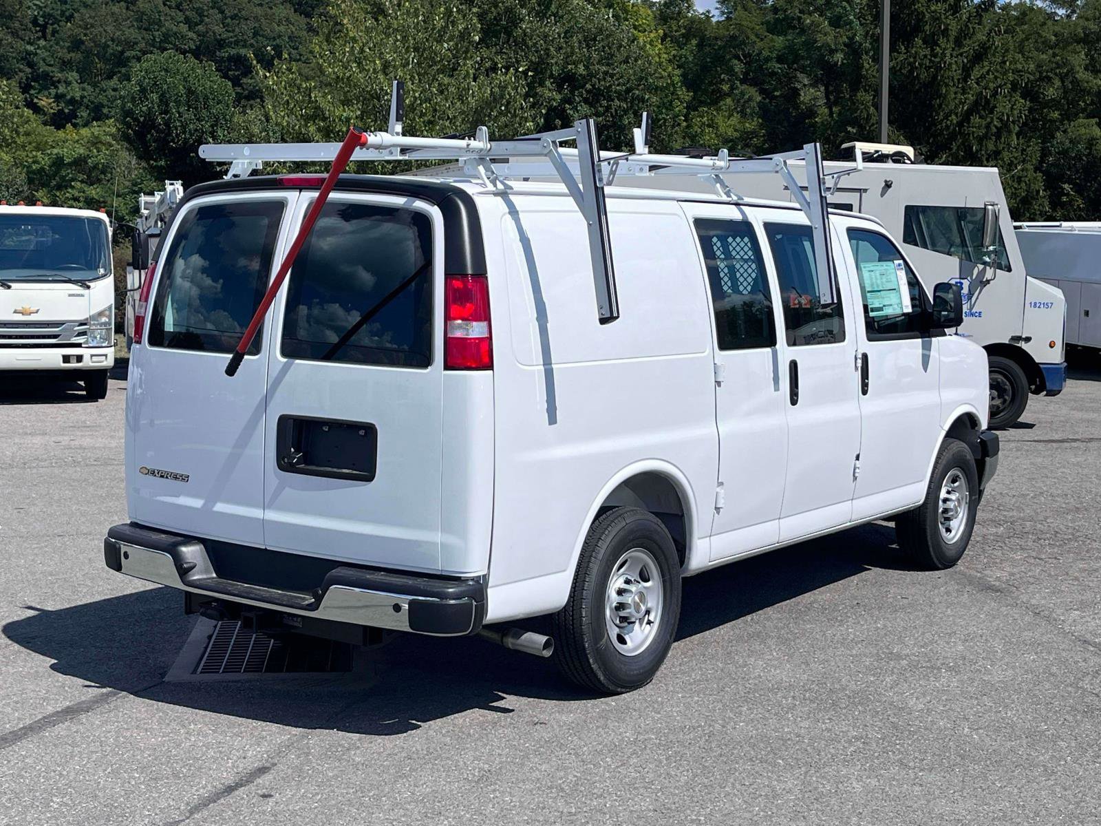 New 2025 Chevrolet Express 2500 Empty Cargo Van - photo 7