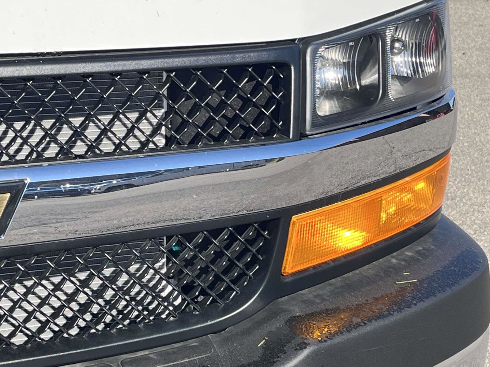 New 2025 Chevrolet Express 2500 Empty Cargo Van - photo 9