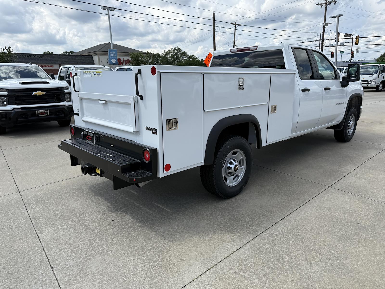 New 2025 Chevrolet Silverado 2500 Double Cab Cab Chassis - photo 3