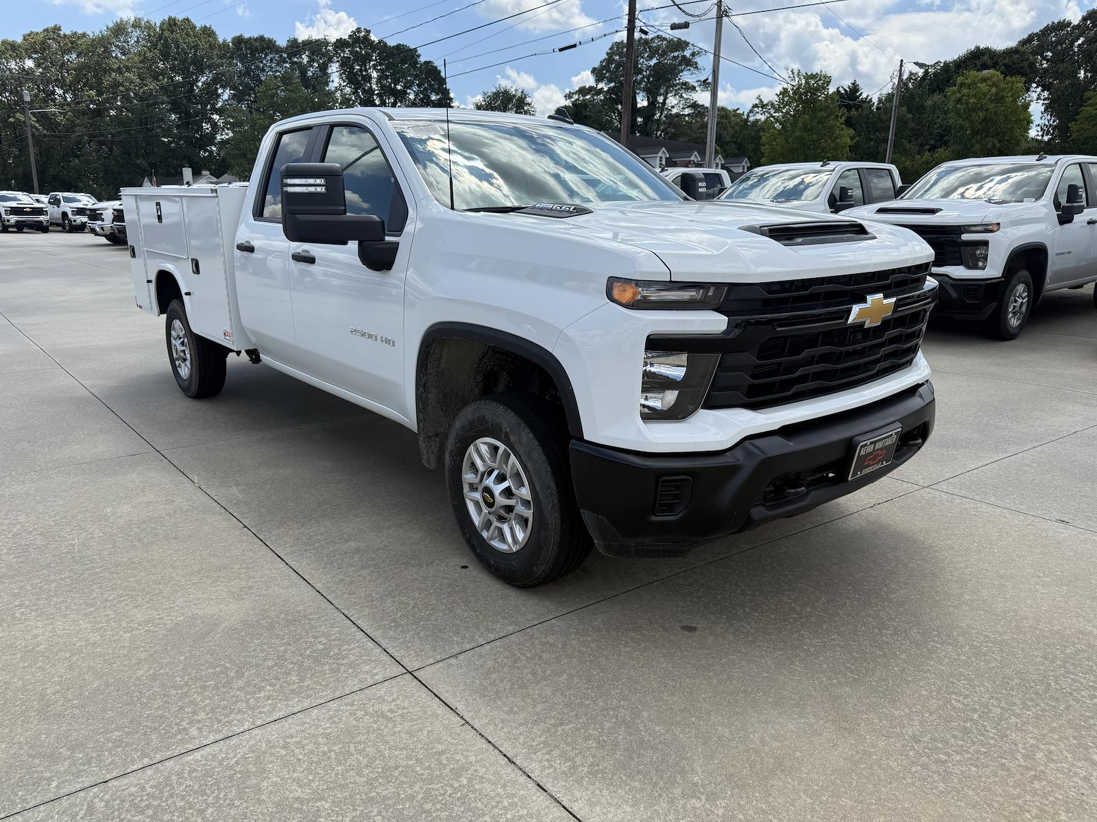 New 2025 Chevrolet Silverado 2500 - photo 2
