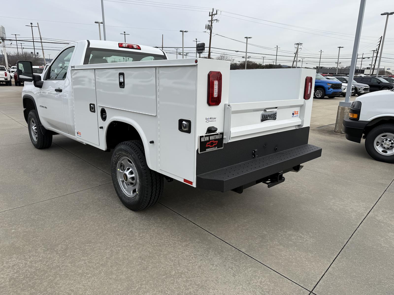 New 2025 Chevrolet Silverado 2500 Regular Cab Cab Chassis - photo 4