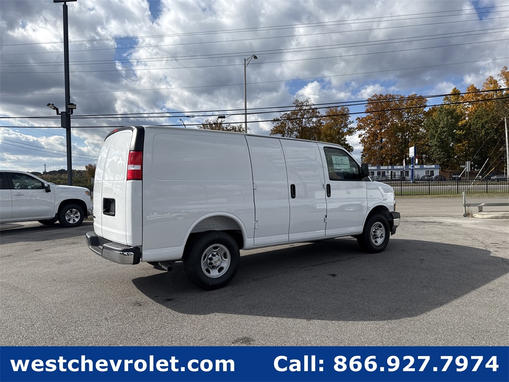 New 2025 Chevrolet Express 2500 Empty Cargo Van - photo 3