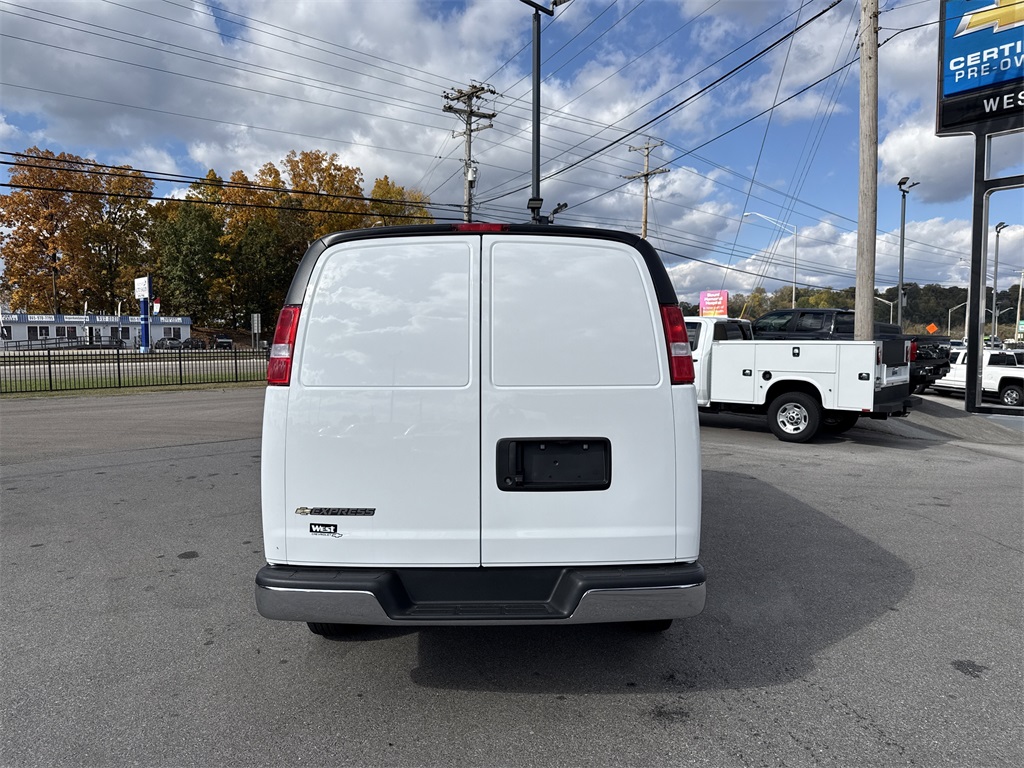New 2025 Chevrolet Express 2500 Empty Cargo Van - photo 4