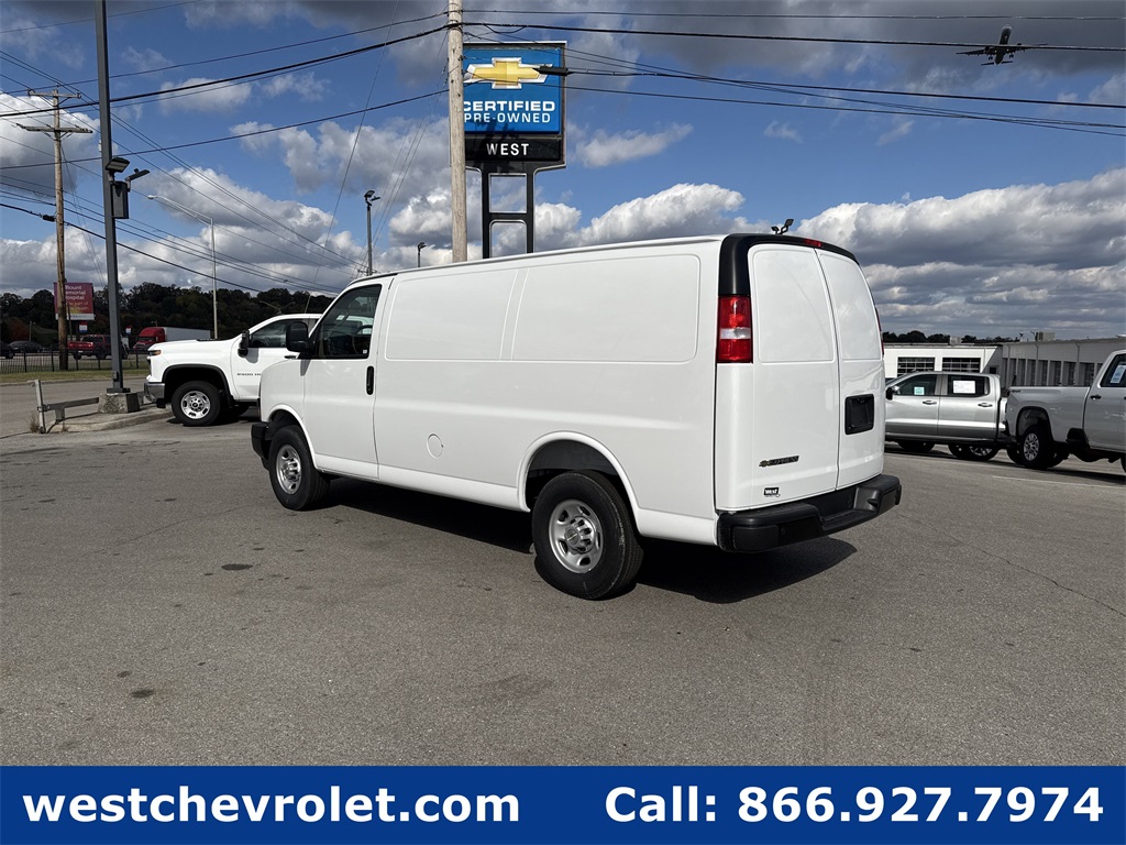New 2025 Chevrolet Express 2500 Empty Cargo Van - photo 5