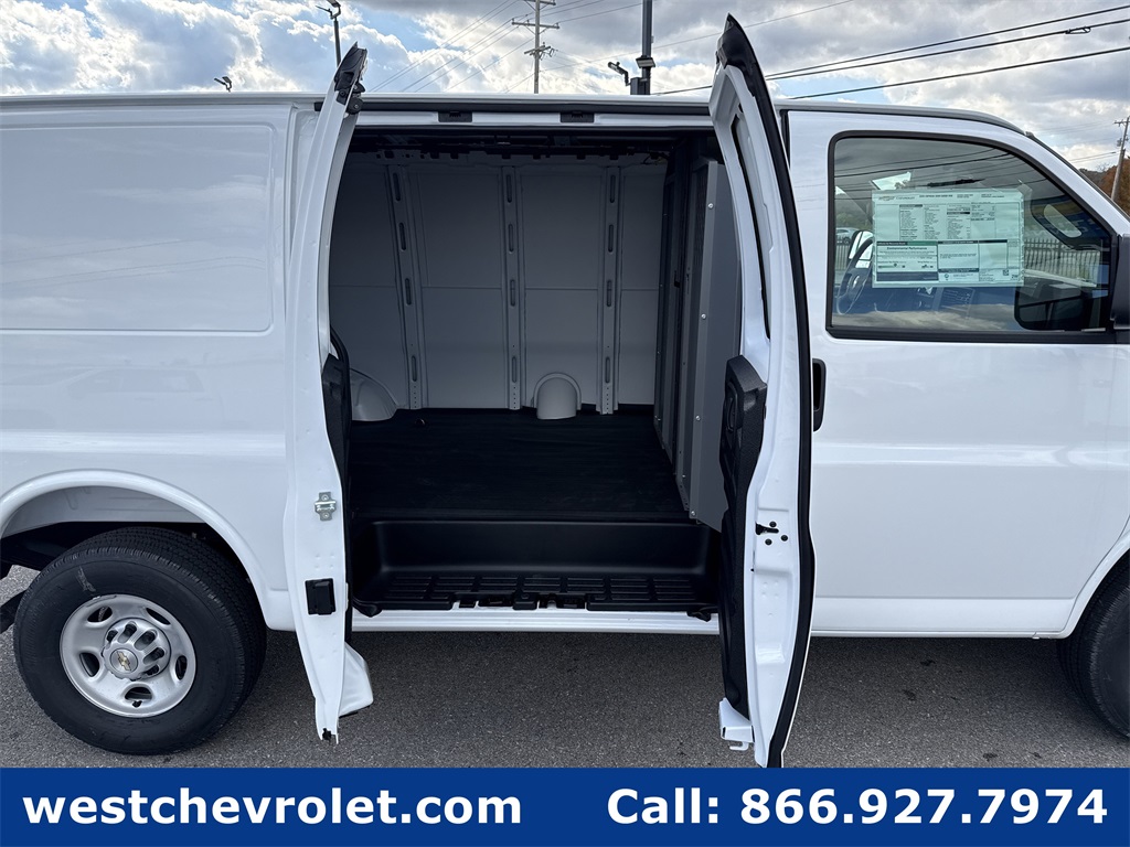 New 2025 Chevrolet Express 2500 Empty Cargo Van - photo 24