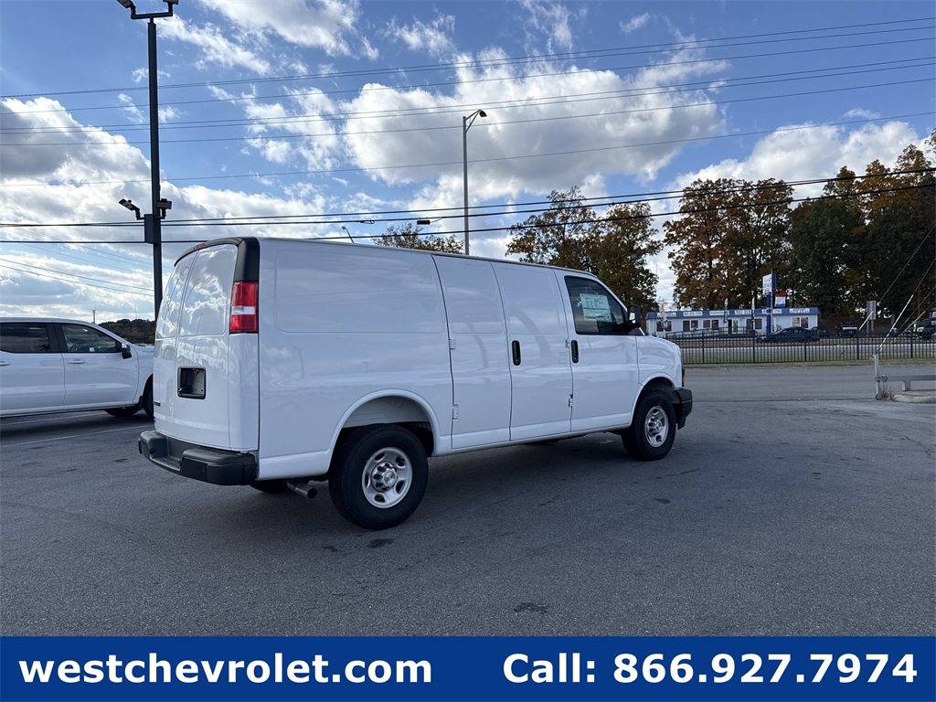 New 2025 Chevrolet Express 2500 Empty Cargo Van - photo 3