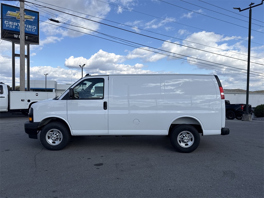 New 2025 Chevrolet Express 2500 Empty Cargo Van - photo 6