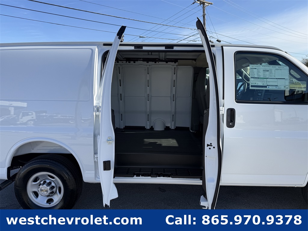 New 2025 Chevrolet Express 2500 Empty Cargo Van - photo 12