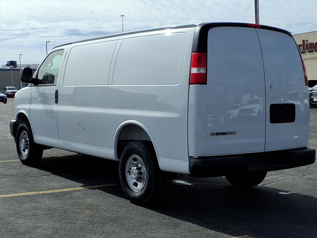 New 2025 Chevrolet Express 2500 Empty Cargo Van - photo 4