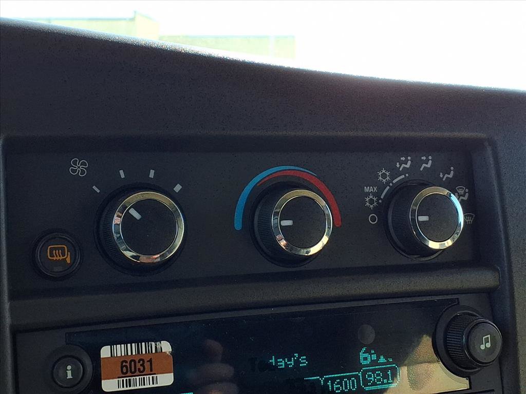 New 2026 Chevrolet Express 2500 Empty Cargo Van - photo 5