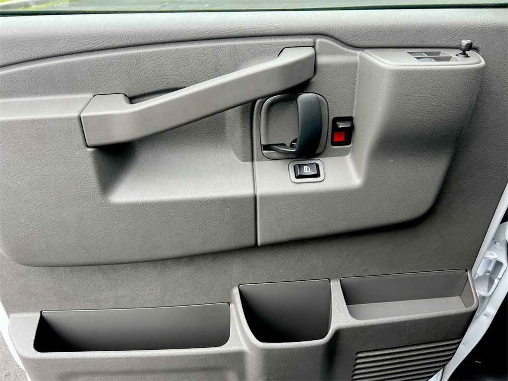 New 2025 Chevrolet Express 2500 Empty Cargo Van - photo 18