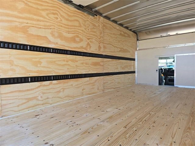 New 1996 Ford E-450 Cutaway - photo 62