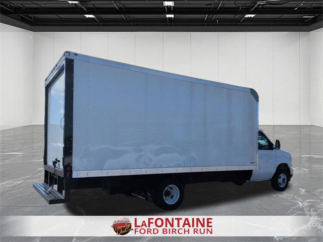 New 1996 Ford E-450 Cutaway - photo 7