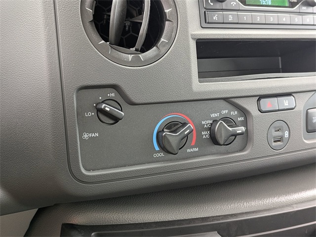 New 1996 Ford E-450 Cutaway - photo 17