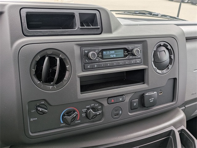New 1996 Ford E-450 Cutaway - photo 18