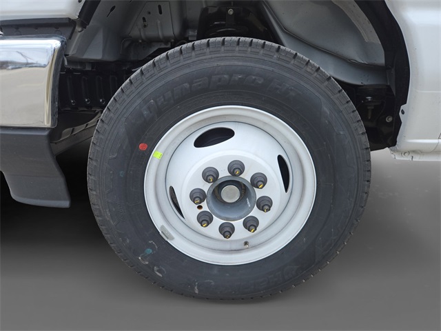 New 1996 Ford E-450 Cutaway - photo 56