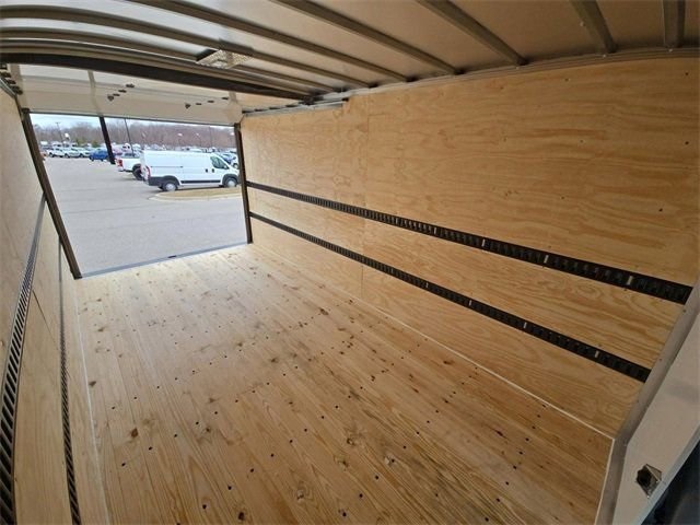 New 1996 Ford E-450 Cutaway - photo 62