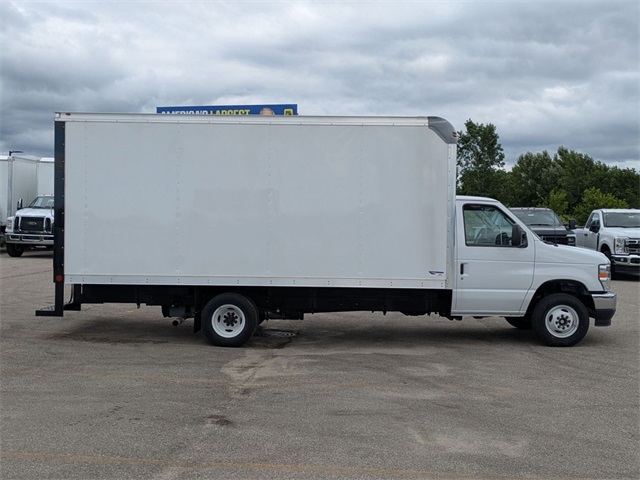 New 1996 Ford E-450 Cutaway - photo 7