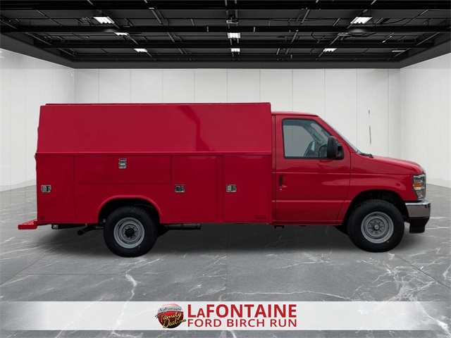New 2026 Ford E-350 Cutaway - photo 9