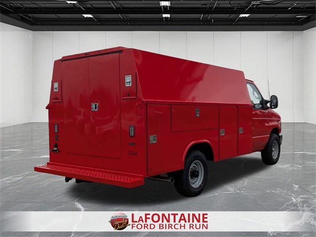 New 2026 Ford E-350 Cutaway - photo 7