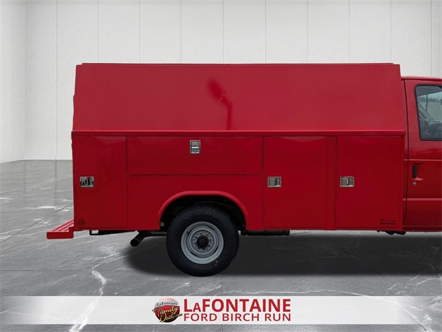 New 2026 Ford E-350 Cutaway - photo 8