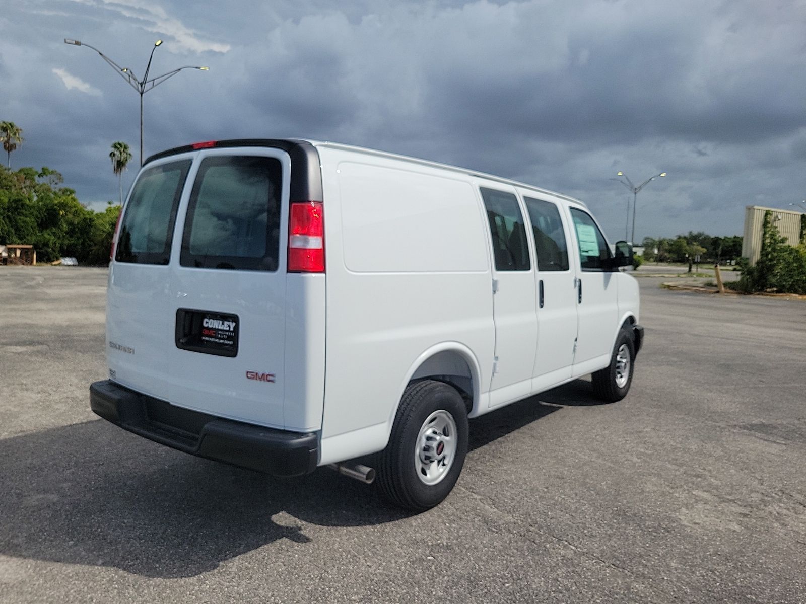 New 2026 GMC Savana 2500 Empty Cargo Van - photo 5
